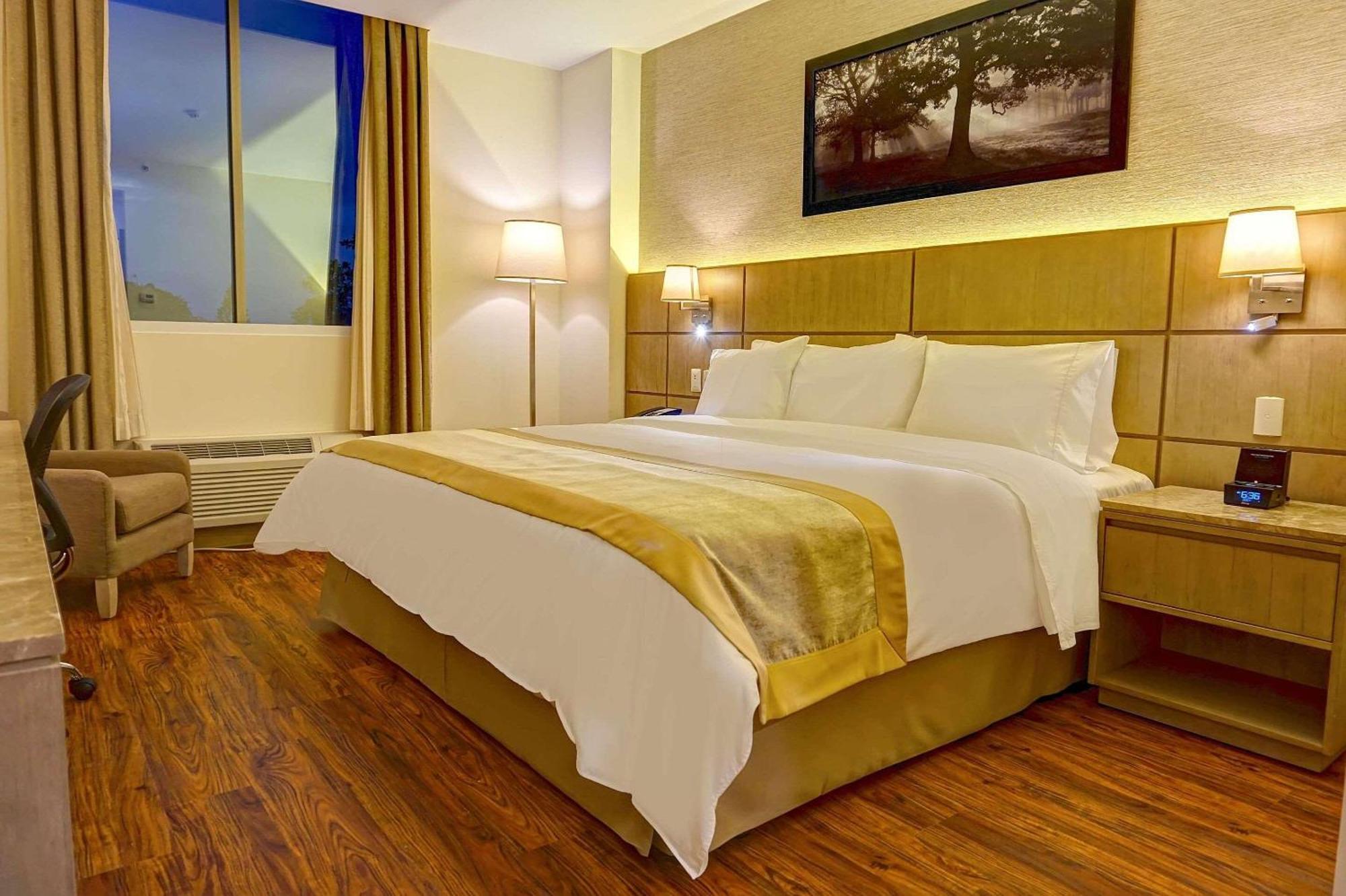 Radisson Hotel Guayaquil Luaran gambar A bedroom